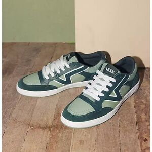 Vans Lowland ComfyCush gym Shoe forest green mint skater 8